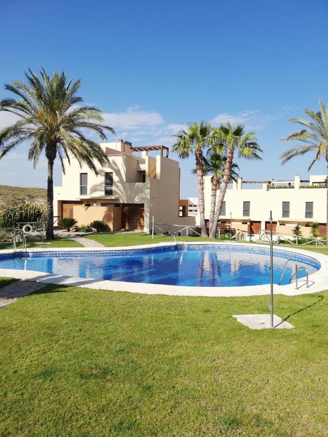 Bajo Con Jardin Propio En Valle Del Golf!! * Vera
